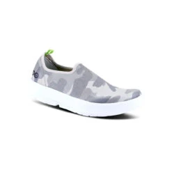 OOFOS Women's OOmg EeZee Low - Green Camo