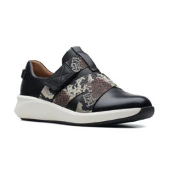 Clarks Women Un.Rio Strap - Black