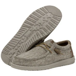 Hey Dude Men's Wally Ascend Woven - Walnut -Shoe Promotion Store 40002 267 WALLYASCENDWOVEN WALNUT PAIRBOTTOM 23144.1681238065