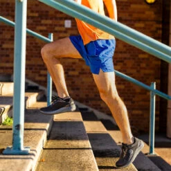 Topo Athletic Men's Phantom 3 - Black / Charcoal -Shoe Promotion Store LS2 95950.1708718001