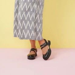 Dansko Women's Rissa - Black -Shoe Promotion Store Rissa Black Lifestyle PDP 2400x2400 72cf9dff ef80 4f2d a636 33605edcb055 63694.1706115109